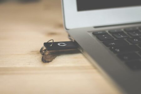 Popsicle - Create Multiple bootable USB Drives At The Same Time - FOSTips